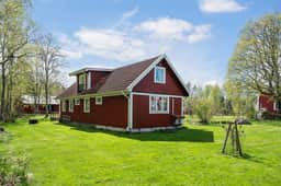 https://storage.googleapis.com/homestra-images/property-image-98868ab5-c2cd-42b1-bd3d-1f54bda19109-1747161844.jpg
