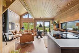 https://storage.googleapis.com/homestra-images/property-image-9cf3cdbd-43dc-4b02-9607-d0f5568969fd-1750018752.jpg