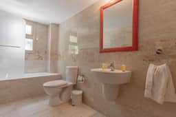 https://storage.googleapis.com/homestra-images/property-image-9de857fe-6d52-4ec5-8f00-bf72d464f60b-1746641416.jpg