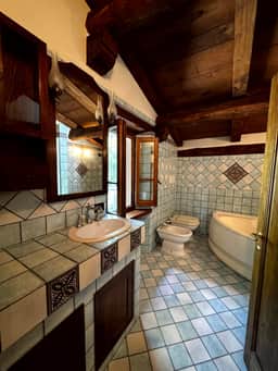 https://storage.googleapis.com/homestra-images/property-image-9f2538f3-204d-469f-a23b-c0a119598ddc-1792862042.jpg