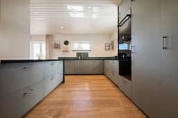 https://storage.googleapis.com/homestra-images/property-image-a172cd6c-bbea-4c20-9ae7-9a9731fd1572-1749059389.jpg