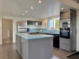 https://storage.googleapis.com/homestra-images/property-image-a251a126-26b0-4444-9128-3b10820b65eb-1760275030.jpg