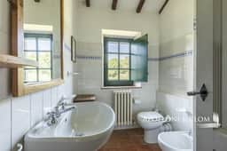 https://storage.googleapis.com/homestra-images/property-image-a2bc0f8e-d0a1-4a09-9b44-beaaacc1094b-1792862951.jpg
