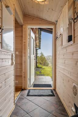 https://storage.googleapis.com/homestra-images/property-image-a3b82e3c-6974-45c1-91ff-2c92ab0ef1e6-1760465114.jpg
