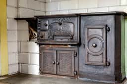https://storage.googleapis.com/homestra-images/property-image-a3db08e0-2302-44ad-ae47-3b4a7c9dbd45-1750788762.jpg
