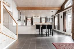 https://storage.googleapis.com/homestra-images/property-image-a6d24cb5-a023-475a-a890-4ba9075d7a32-1759578935.jpg