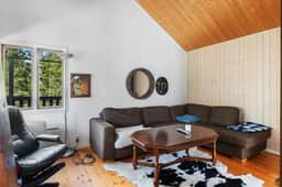 https://storage.googleapis.com/homestra-images/property-image-aa21aa96-5a83-4873-a9f9-857025b109ad-1746870433.jpg