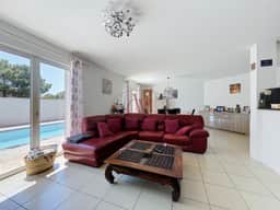https://storage.googleapis.com/homestra-images/property-image-ab0fc030-1e39-447c-8529-272ef31759bb-1786271612.jpg