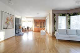 https://storage.googleapis.com/homestra-images/property-image-b0755aa5-3b65-4315-a2de-d4c72f8a3651-1784408834.jpg