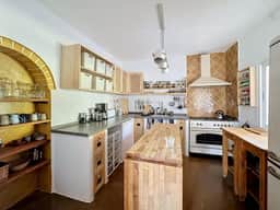 https://storage.googleapis.com/homestra-images/property-image-b29017c5-ce6b-4831-8d58-4248530dc91a-1786271590.jpg