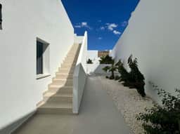 https://storage.googleapis.com/homestra-images/property-image-b6cd7524-9b40-4b7a-a16c-064a2869b779-1788008762.jpg