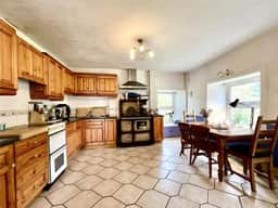 https://storage.googleapis.com/homestra-images/property-image-b90f66cc-e328-4fca-a300-78a19c5dcfa0-1749394651.jpg