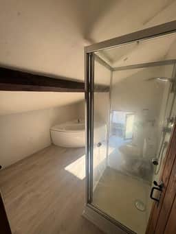 https://storage.googleapis.com/homestra-images/property-image-baebe150-c23c-41ed-9e3f-a2bf2814f01c-1788683781.jpg