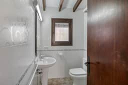 https://storage.googleapis.com/homestra-images/property-image-bb169364-7a1b-407f-89c3-1c3285d00d6c-1753201904.jpg