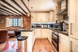 https://storage.googleapis.com/homestra-images/property-image-bf729606-bc0d-4e42-896a-6aa0921f57b4-1753978557.jpg