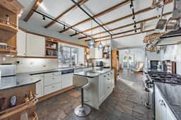 https://storage.googleapis.com/homestra-images/property-image-c1752ef2-adbe-4b8c-b6ec-f82b72356eda-1750962272.jpg