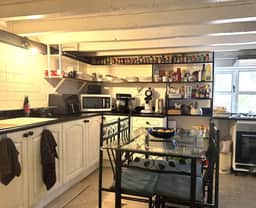https://storage.googleapis.com/homestra-images/property-image-c20edec0-4155-4cd3-bbcb-88118ea7aa2a-1759402049.jpg