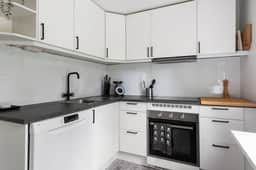 https://storage.googleapis.com/homestra-images/property-image-c3bb0796-0dcc-466c-983e-4e1d1b27b150-1757015550.jpg