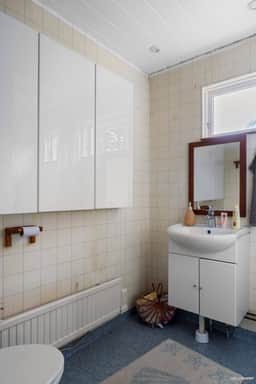 https://storage.googleapis.com/homestra-images/property-image-c4f35f10-dc6c-4a3d-9214-60e2c32836a6-1790508139.jpg
