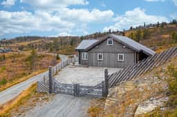 https://storage.googleapis.com/homestra-images/property-image-c55f67a7-0fbf-4572-855c-3b5cd213e961-1759399479.jpg