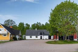 https://storage.googleapis.com/homestra-images/property-image-c576da80-eb71-4def-ac27-df6747d549c8-1747580984.jpg