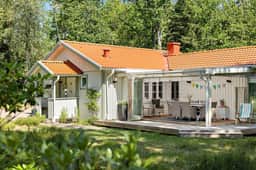 https://storage.googleapis.com/homestra-images/property-image-c625e7bd-6f64-4a38-9b9d-0190d762f5d2-1759577203.jpg
