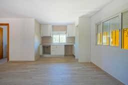 https://storage.googleapis.com/homestra-images/property-image-c6d65384-6f93-478a-8ab1-ffeb2db4bf89-1755283649.jpg