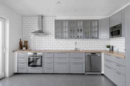 https://storage.googleapis.com/homestra-images/property-image-c72ce20a-2eed-4262-b185-6675b6c51a1a-1748108354.jpg