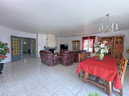 https://storage.googleapis.com/homestra-images/property-image-c82eb5bd-2430-42ed-b645-6df0844e078b-1746359178.jpg