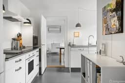 https://storage.googleapis.com/homestra-images/property-image-ca2c43fd-0e65-4613-8d83-537093aa665a-1752002001.jpg