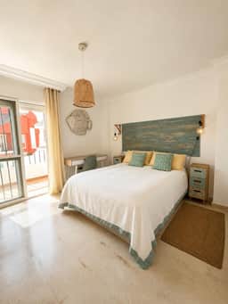 https://storage.googleapis.com/homestra-images/property-image-cdd5b2da-7b15-4cbd-ba40-ea6b0828401b-1788687850.jpg