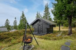 https://storage.googleapis.com/homestra-images/property-image-ce48ac34-59e0-4ad6-9ea3-5c7bed859ca9-1758395057.jpg