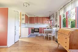 https://storage.googleapis.com/homestra-images/property-image-cfef5ce9-6156-41a5-8f9e-48ad475b7b58-1756317854.jpg