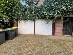 https://storage.googleapis.com/homestra-images/property-image-d5cb906d-eeac-47ed-b207-bfbb2352b6dd-1759398185.jpg