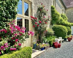 https://storage.googleapis.com/homestra-images/property-image-d76b0e2f-65bd-4562-9603-9e9766305d04-1752345496.jpg