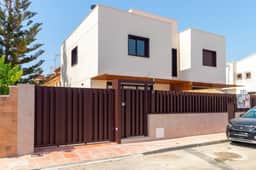 https://storage.googleapis.com/homestra-images/property-image-d7735afc-c132-443e-97a4-d2334b27e98c-1792260350.jpg