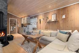 https://storage.googleapis.com/homestra-images/property-image-da4d7c25-0f2d-4fc7-9100-42d11b53fab0-1746558243.jpg
