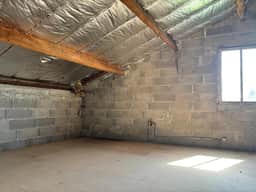 https://storage.googleapis.com/homestra-images/property-image-dc50f2d8-674a-41ac-bbb8-419afdcced41-1758047926.jpg