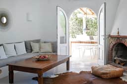 https://storage.googleapis.com/homestra-images/property-image-dc95b05c-5b6c-43df-8ae4-04fa396bd5f1-1760986325.jpg