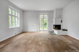 https://storage.googleapis.com/homestra-images/property-image-e011b0b9-078c-42ac-8954-5519c48463e4-1748892348.jpg