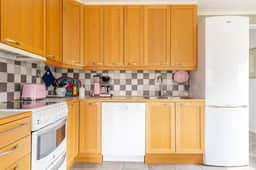 https://storage.googleapis.com/homestra-images/property-image-e028a5eb-8d79-42af-ac7a-70f1eaa82fd4-1747851098.jpg