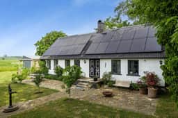 https://storage.googleapis.com/homestra-images/property-image-e4748137-5888-456f-a147-6e9e75e58633-1784458796.jpg