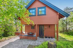 https://storage.googleapis.com/homestra-images/property-image-e59a4776-f38b-4451-892b-554c1baf5c25-1747769386.jpg