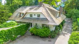 https://storage.googleapis.com/homestra-images/property-image-ea029d33-c9aa-4b09-a71b-2036a1d3f960-1755283655.jpg