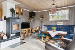 https://storage.googleapis.com/homestra-images/property-image-ea19ac87-9ae2-42a8-aaae-2844267dc243-1749666189.jpg