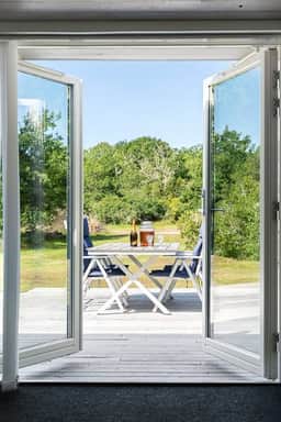 https://storage.googleapis.com/homestra-images/property-image-ef87ca10-b7ec-4d74-adf3-496b3870bb7f-1758970271.jpg