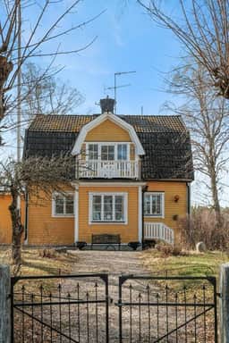 https://storage.googleapis.com/homestra-images/property-image-ef8835e1-4805-4ca7-81c6-c747c8eee09e-1746211106.jpg