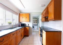 https://storage.googleapis.com/homestra-images/property-image-eff03f73-13f9-44c2-bb2d-378227d48afb-1750962270.jpg