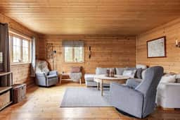 https://storage.googleapis.com/homestra-images/property-image-effc44af-5b62-44f2-aebe-1f09dbf01caf-1760558073.jpg