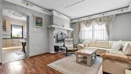 https://storage.googleapis.com/homestra-images/property-image-f0b83001-0e12-46c5-b27d-e740836d261b-1755283653.jpg